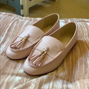 NEVER WORN flats with tassel